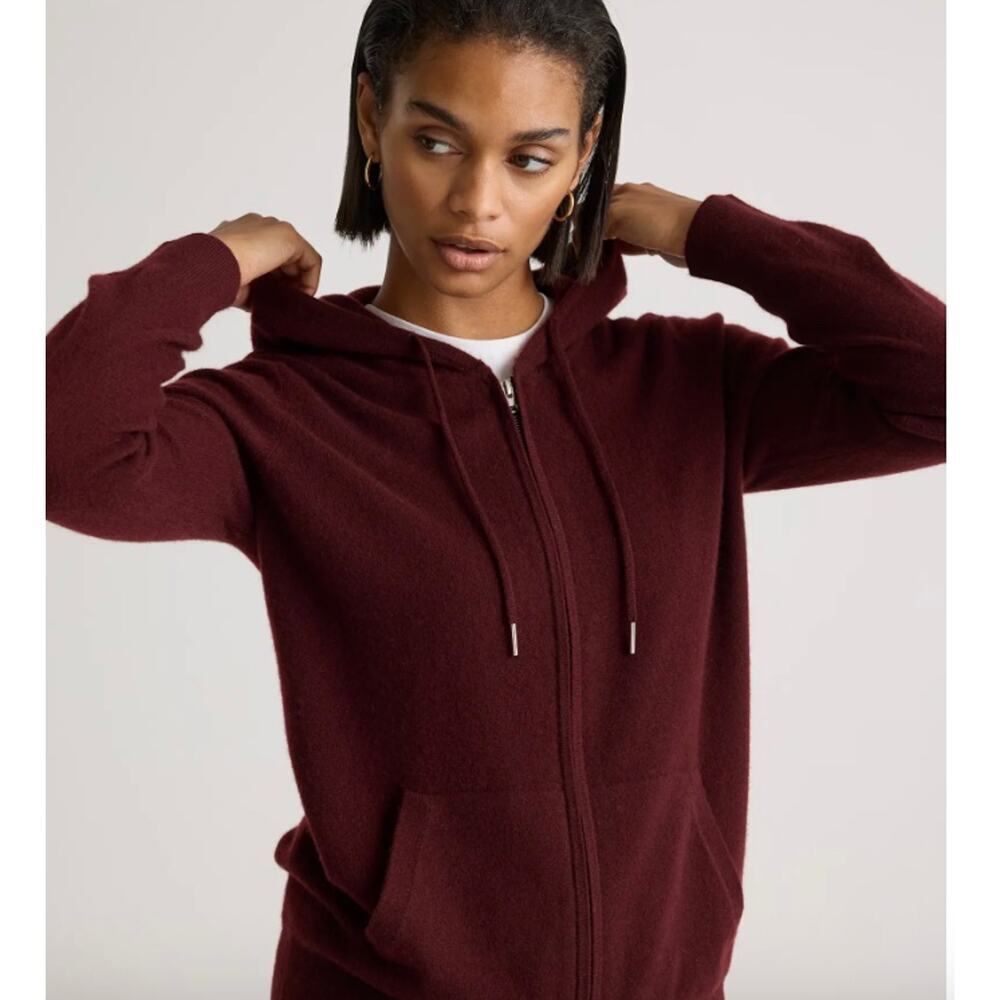 New with Tags!  Quince Unisex Mongolian Cashmere Hoody Burgundy Sz M #130 - Picture 4 of 8